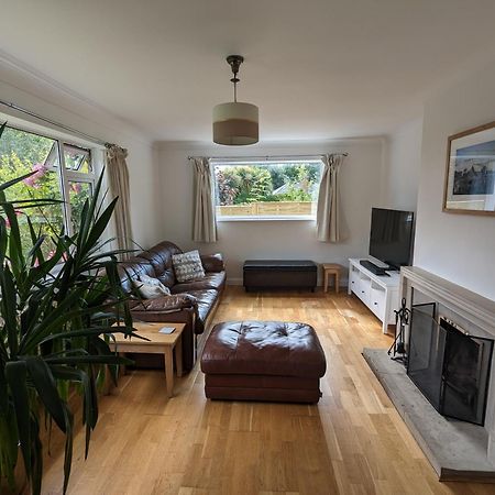 Peaceful Glastonbury Bungalow - Ideally Located Luaran gambar